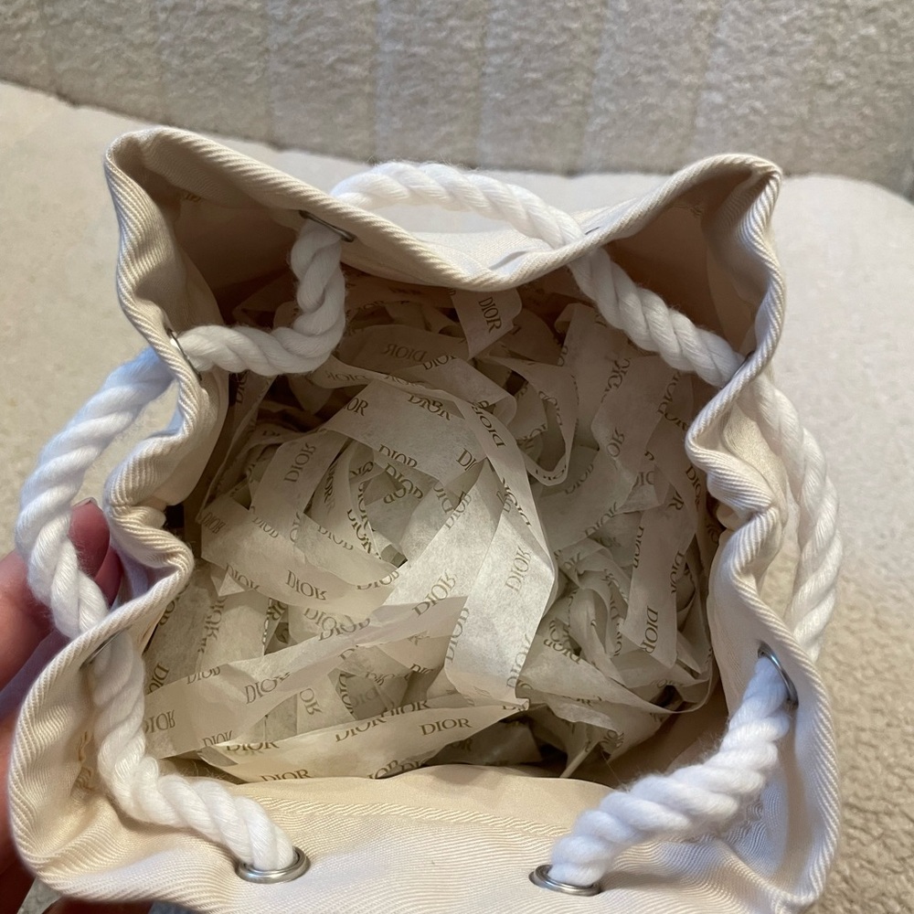 Dior drawstring pouch - Picture 3 of 6